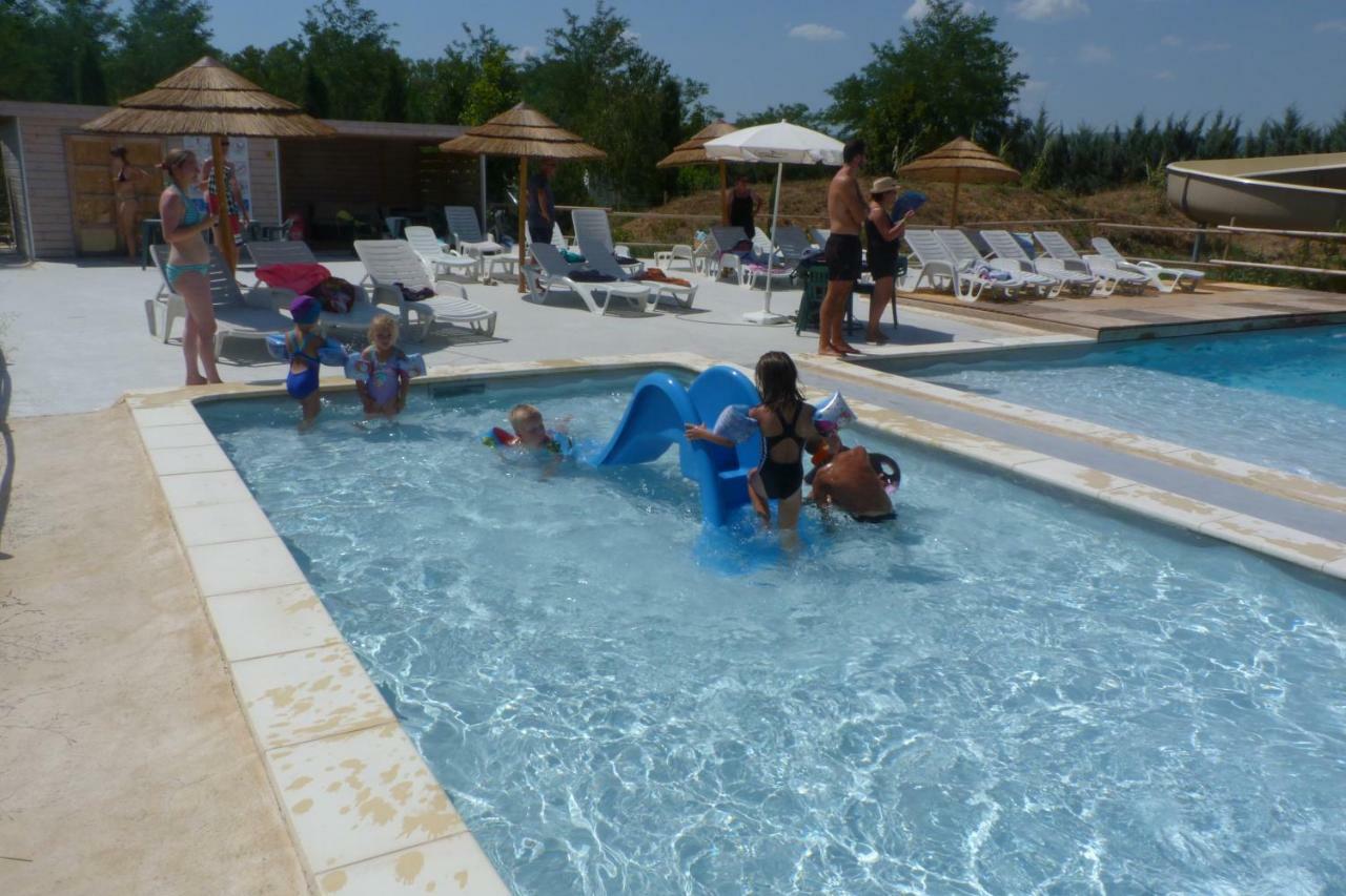 Camping L'Eau Vive Ξενοδοχείο Dauphin Εξωτερικό φωτογραφία
