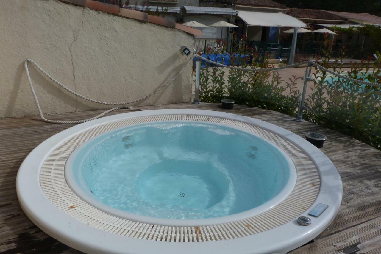 Camping L'Eau Vive Ξενοδοχείο Dauphin Εξωτερικό φωτογραφία